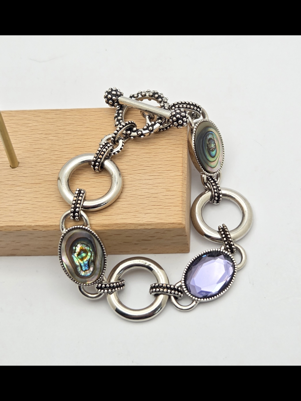 Lia Sophia Silver Tone Abalone Shell Purple Faceted Crystal Toggle Bracelet 7"